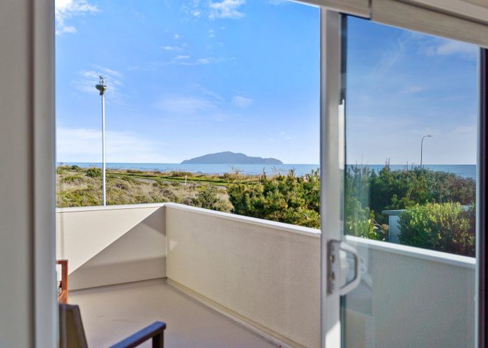  at 8 Scott Avenue, Otaki Beach, Otaki