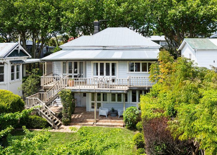  at 16 Hakanoa Street, Grey Lynn, Auckland