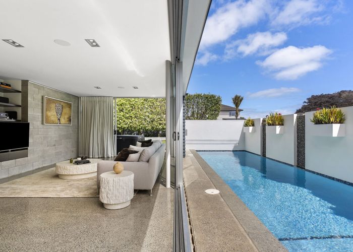  at 40 Woodside Road, Mount Eden, Auckland City, Auckland