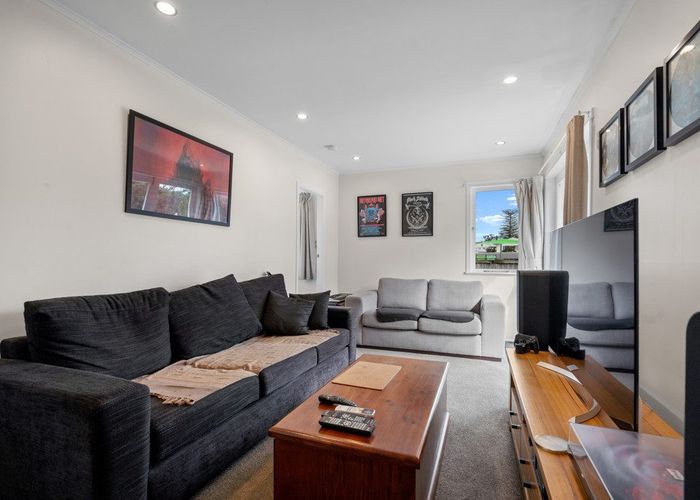  at A or B/92 Nelson Street, Howick, Manukau City, Auckland