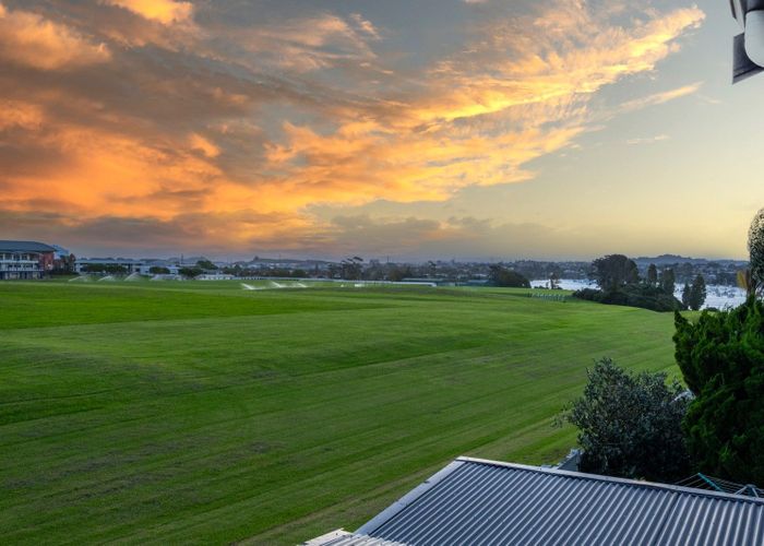  at 53 Manor Park, Sunnyhills, Manukau City, Auckland