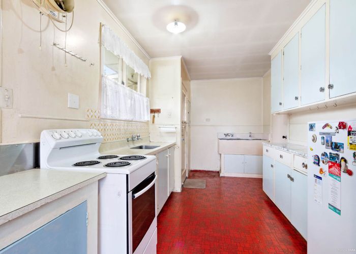  at 13 Neil Avenue, Te Atatu Peninsula, Auckland