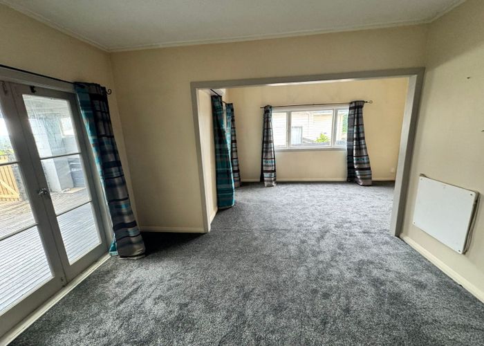  at 109 Woodglen Road, Glen Eden, Waitakere City, Auckland