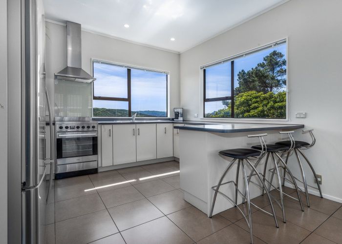  at 9 Kinnel Grove, Papakowhai, Porirua, Wellington
