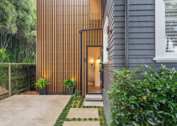  at 4 Poronui Street, Mount Eden, Auckland City, Auckland