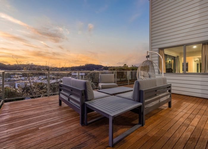  at 42F James Cook Drive, Whitby, Porirua, Wellington