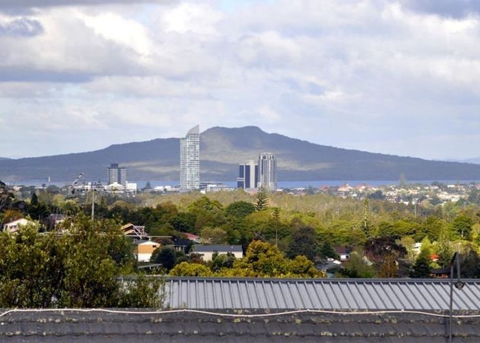  at 37 Coronation Road, Hillcrest, North Shore City, Auckland