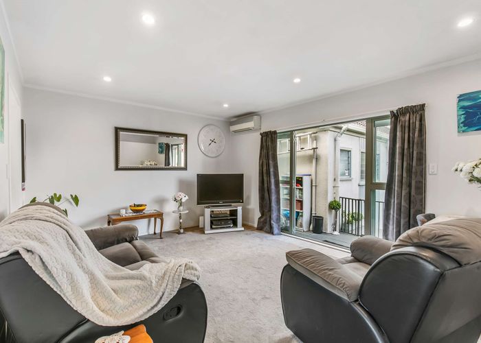  at 8/11 Owens Road, Epsom, Auckland