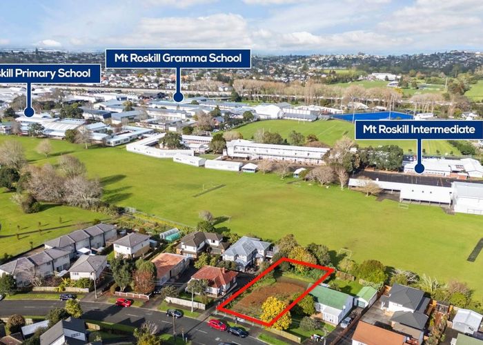  at 30 Bremner Avenue, Mount Roskill, Auckland