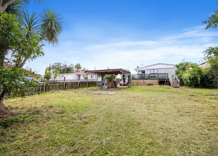  at 26 Kingdale Road, Henderson, Waitakere City, Auckland