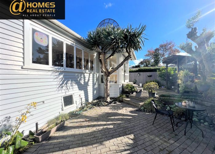  at 1 Locarno Ave, Sandringham, Auckland City, Auckland