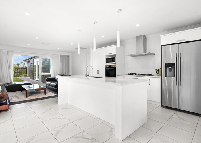  at 518 Webb Drive, Chartwell, Hamilton