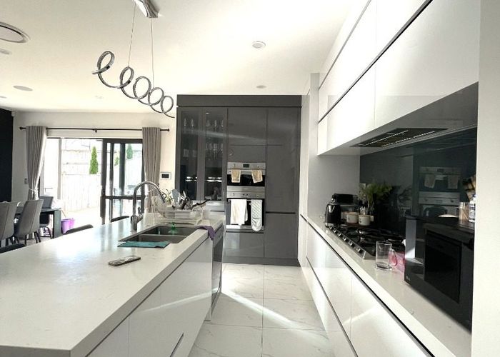  at 8 Haku Road, Flat Bush, Manukau City, Auckland
