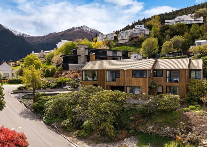 at 9 Wakatipu Heights, Town Centre, Queenstown-Lakes, Otago