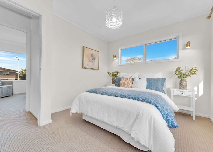  at 9 Melissa Place, Farm Cove, Manukau City, Auckland