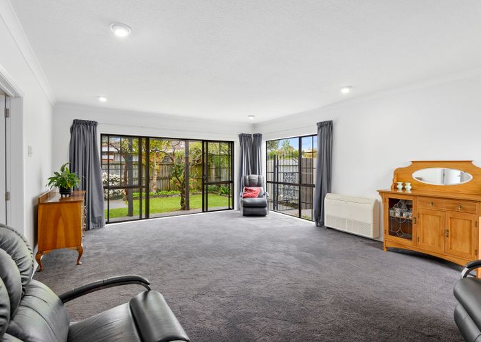  at 106 Prestons Road, Redwood, Christchurch