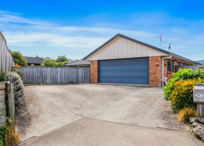  at 21 Leanne Way, Waikanae Beach, Waikanae