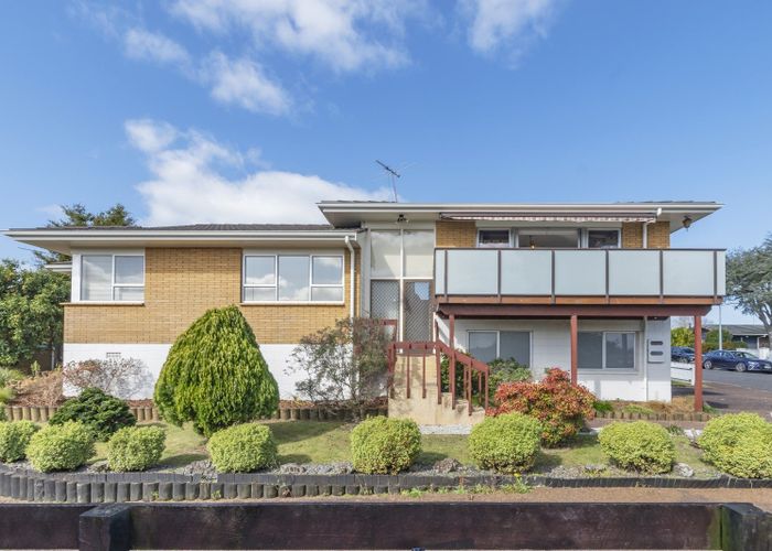  at 2/18 Hanover Place, Pahurehure, Papakura