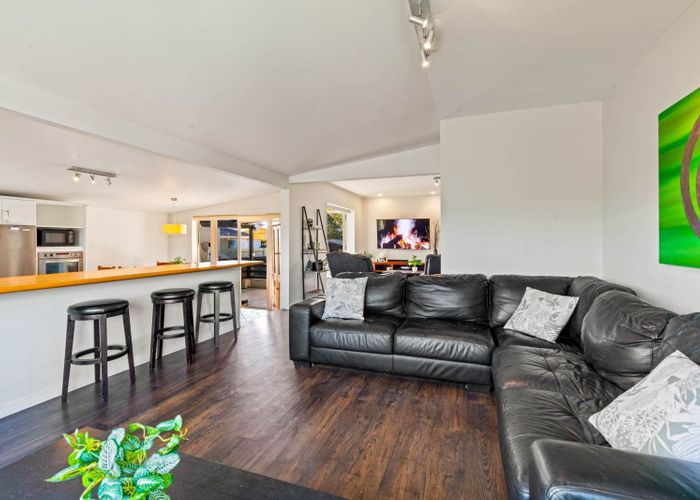  at 3 Tupaki Place, Pakuranga Heights, Manukau City, Auckland