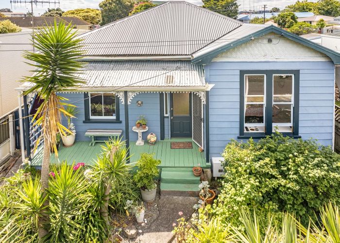  at 25 Mason Terrace, Gonville, Whanganui