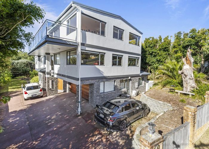  at 19 Woodside Avenue, Northcote, North Shore City, Auckland