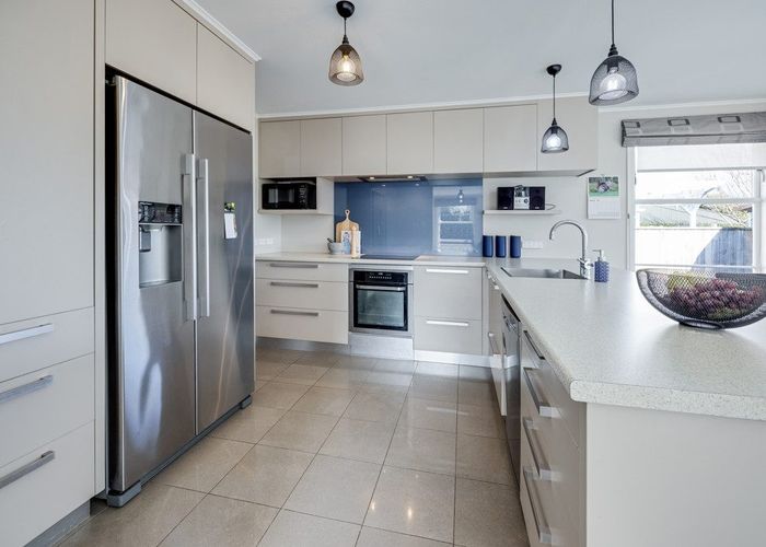  at 32 Fraser Crescent, Elderslea, Upper Hutt