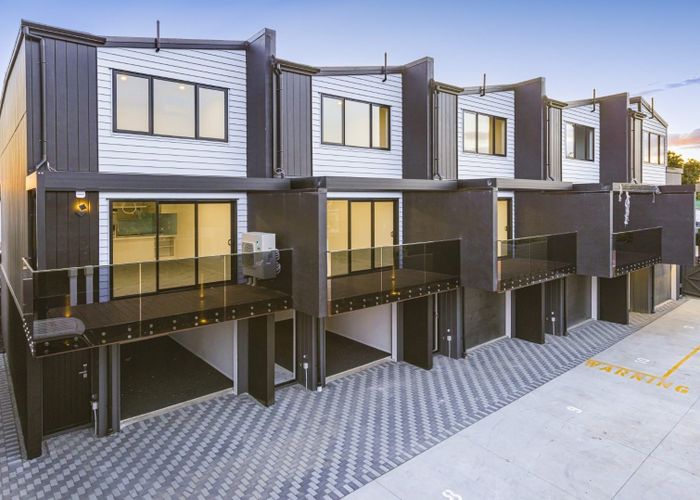  at 8/14 Tomuri Place, Mount Wellington, Auckland City, Auckland