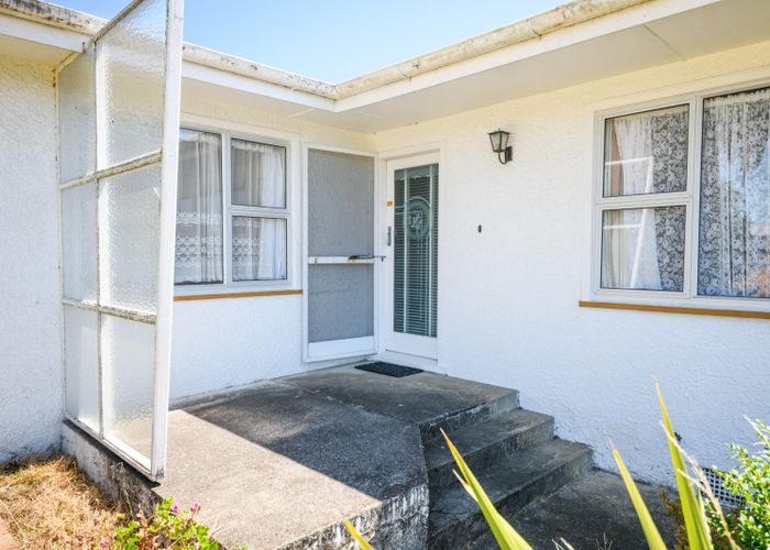  at 5 Belvedere Crescent, Takaro, Palmerston North