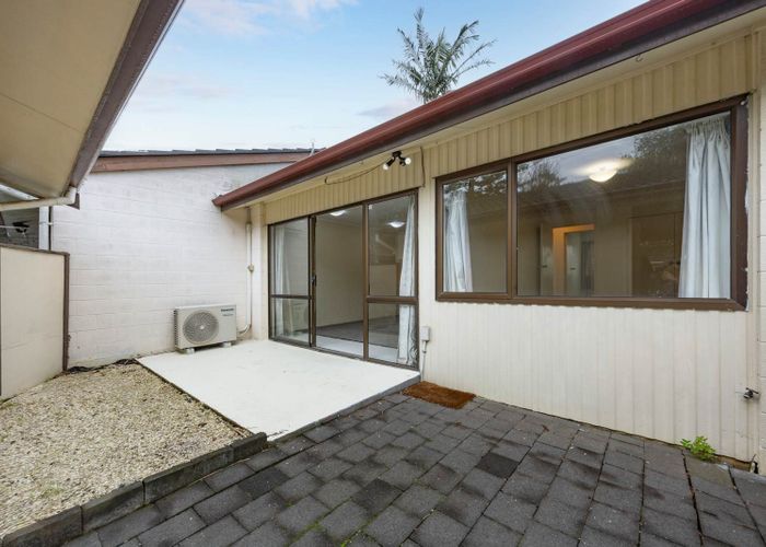  at 2/22 Longford Street, Mount Wellington, Auckland City, Auckland