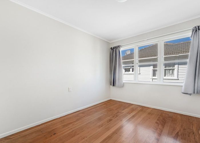 at 2 Dampier Street, Avondale, Auckland City, Auckland