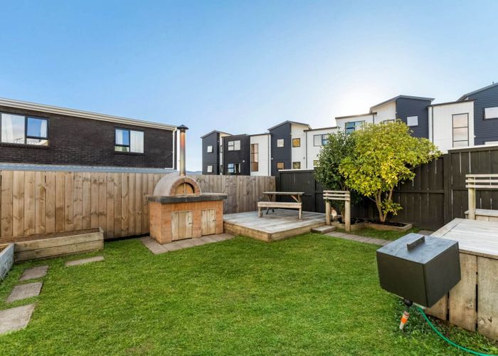  at 33B View Road, Henderson, Auckland