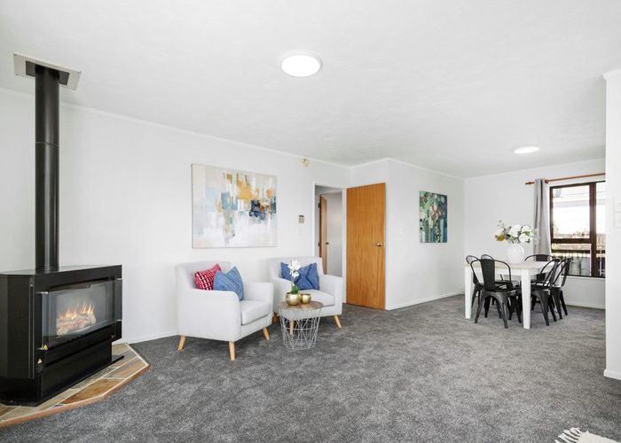  at 2/13 McManaway Grove, Stokes Valley, Lower Hutt, Wellington