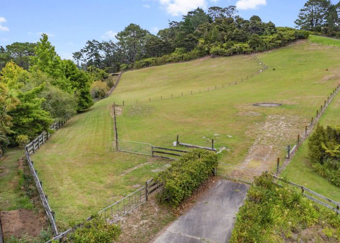  at 69 Collings Drive, Lucas Heights, North Shore City, Auckland