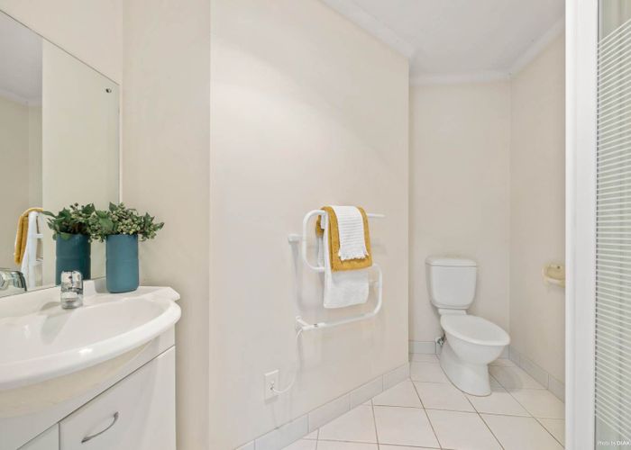  at 102D Taylor Street, Blockhouse Bay, Auckland City, Auckland