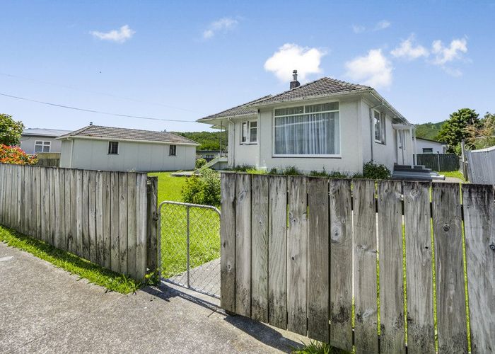  at 21 Rawhiti Street, Stokes Valley, Lower Hutt