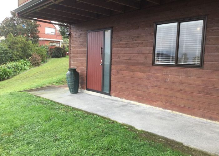  at 19  Eleanor Place (Studio), Blockhouse Bay, Auckland City, Auckland