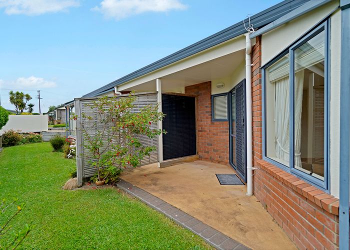  at 37/169 Sturges Road, Henderson, Auckland