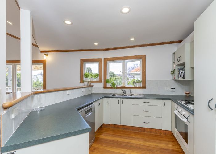  at 16 Cambourne Road, Sandringham, Auckland City, Auckland