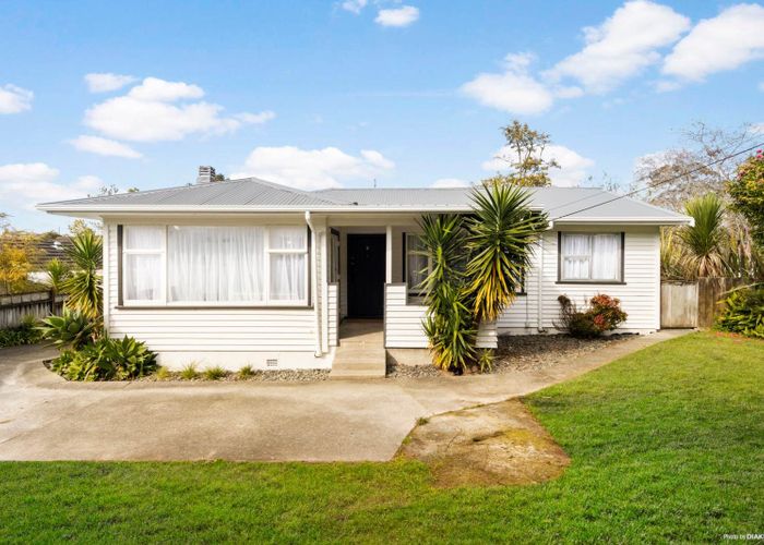  at 105 Triangle Road, Massey, Waitakere City, Auckland