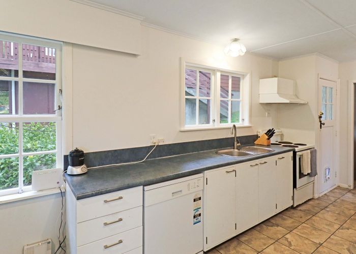  at 17 Holmes Grove, Naenae, Lower Hutt