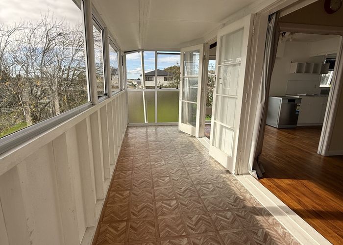  at 12 Mason Street, New Lynn, Waitakere City, Auckland