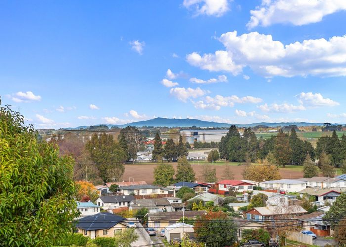  at 124 Tuhikaramea Road, Dinsdale, Hamilton, Waikato