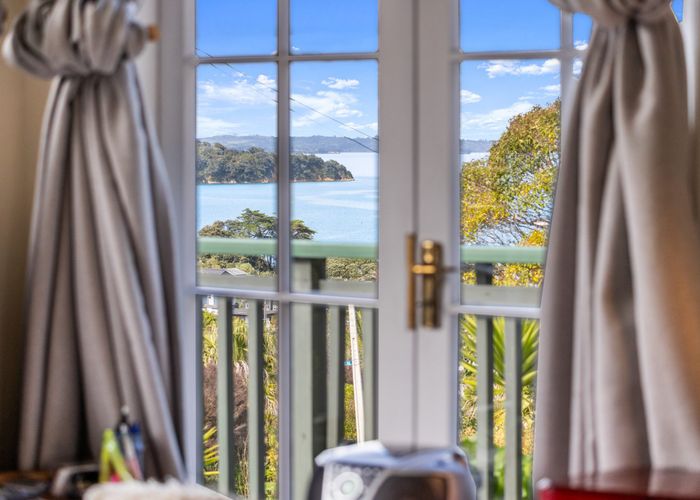  at 11 Beresford Avenue, Surfdale, Waiheke Island