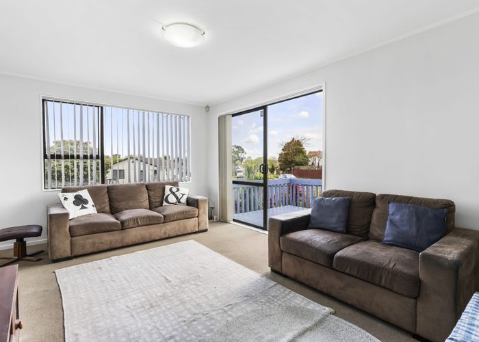  at 1/8 Silver Creek Road, Weymouth, Auckland