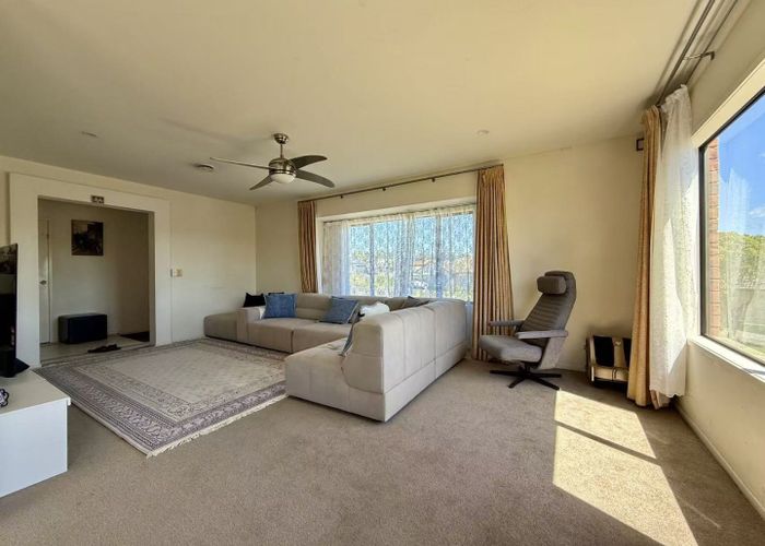  at 19 Roy Maloney Drive, Henderson, Waitakere City, Auckland