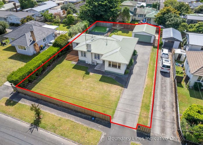  at 174 Fox Street, Hamilton East, Hamilton