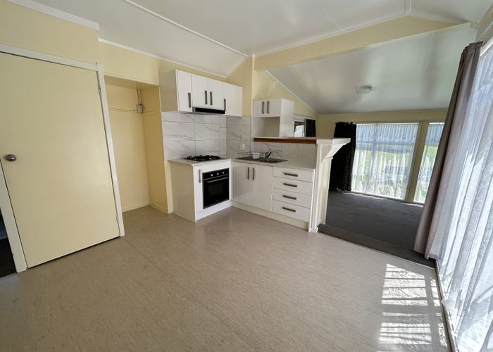  at 2 Ahiriri Ave, Avondale, Auckland City, Auckland