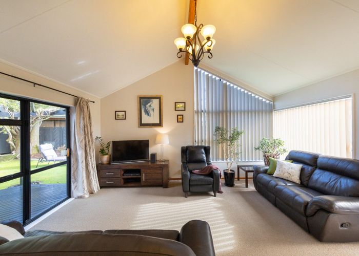  at 9 Delta Place, Milson, Palmerston North