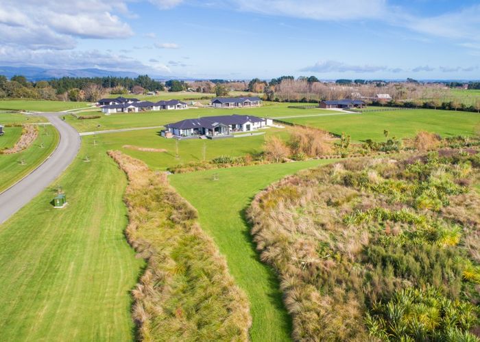  at 4 Colquhoun Way, Kelvin Grove, Palmerston North