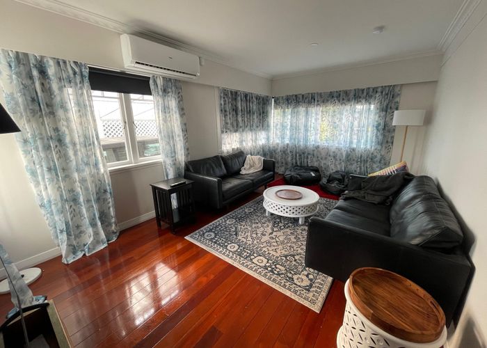  at 8 Killarney Street, Hamilton Lake, Hamilton, Waikato